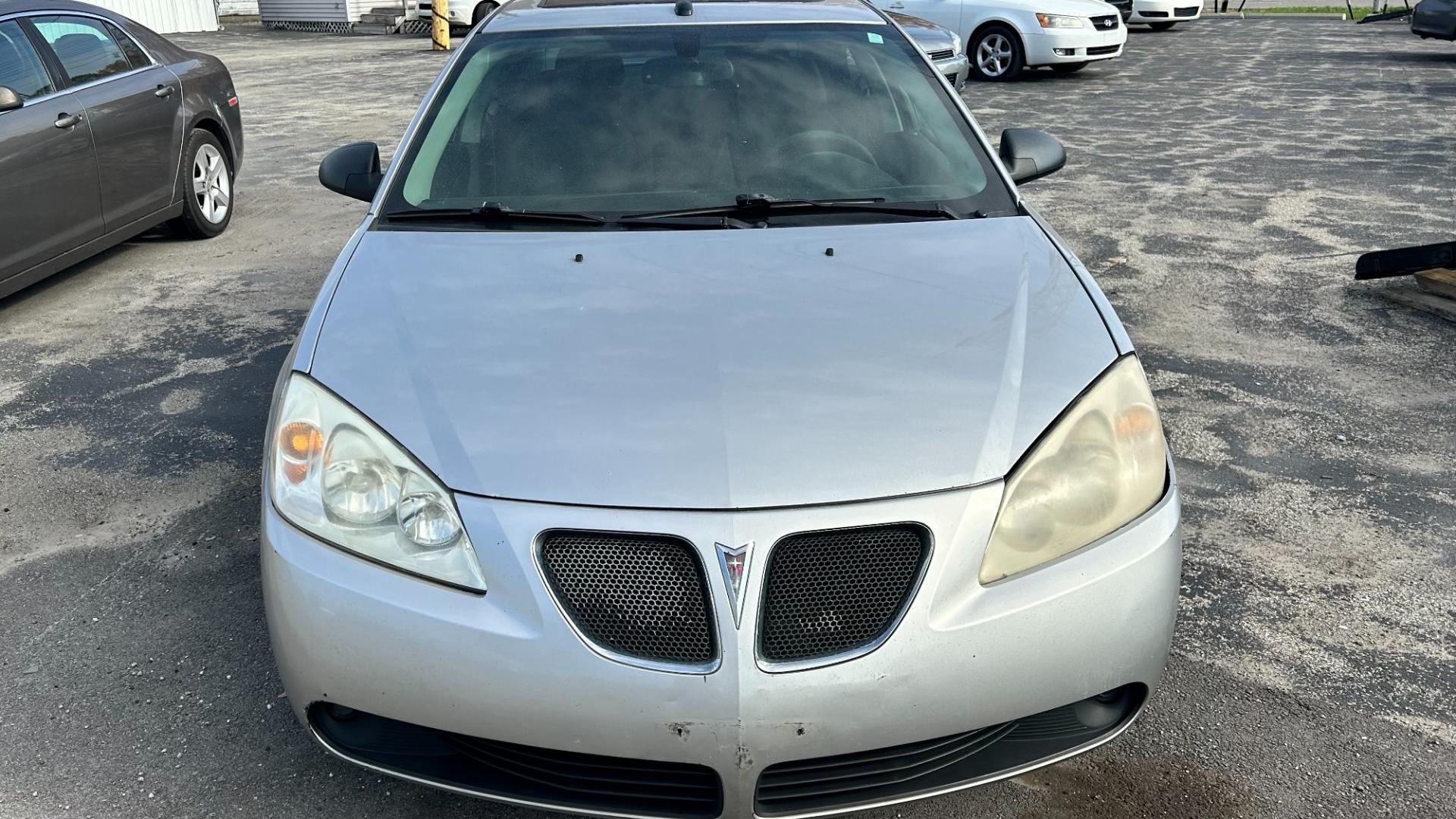 2008 GRAY /GRAY Pontiac G6 (1G2ZG57N984) , located at 2710A Westlane Rd., Indianapolis, IN, 46268, (317) 291-2000, 39.885670, -86.208160 - Photo#6